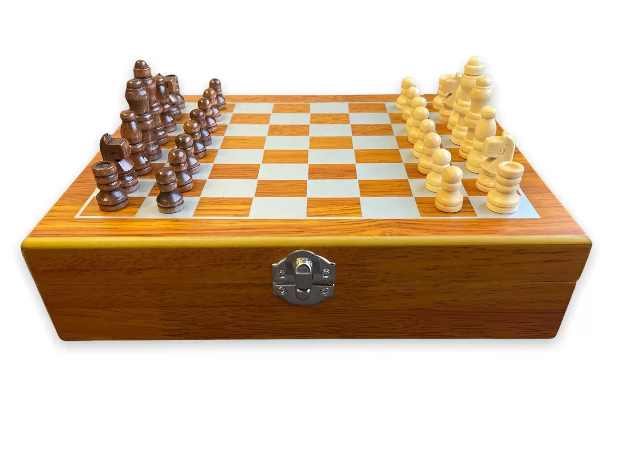 Chess set with Georgia flask and glasses
